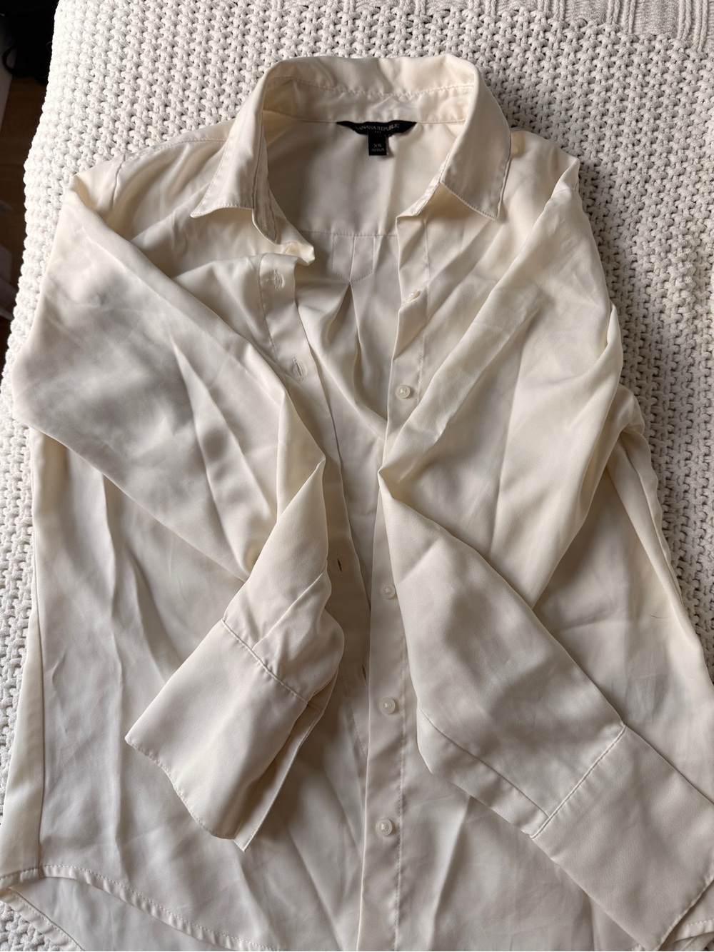 Banana Republic Off-White Button-Front Blouse